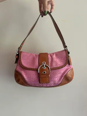 Coach Vintage F10926 Soho Y2K Pink Signature C Canvas Leather Shoulder Bag — view 1